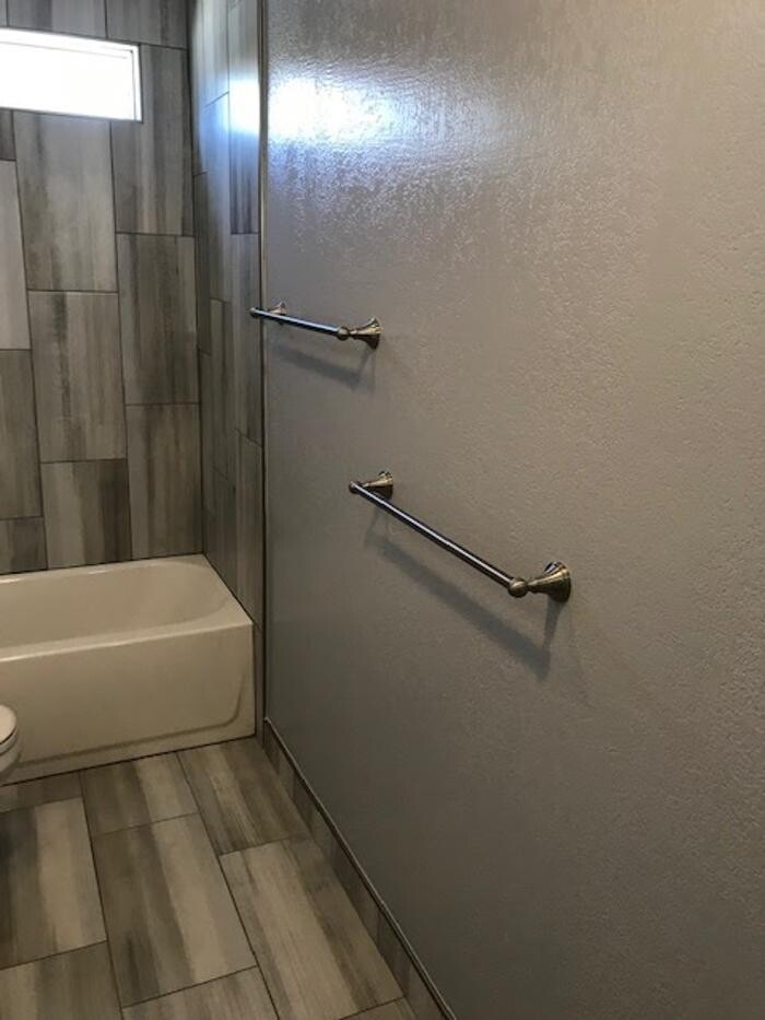 Images M and M Contracting