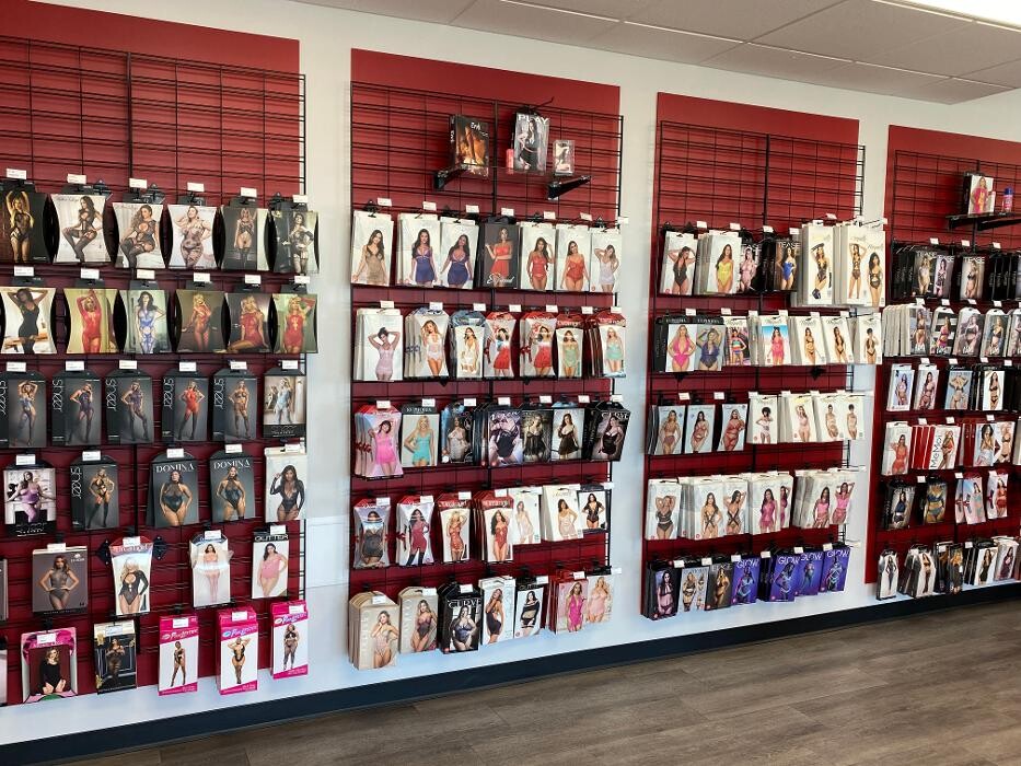 Images Adam & Eve Stores