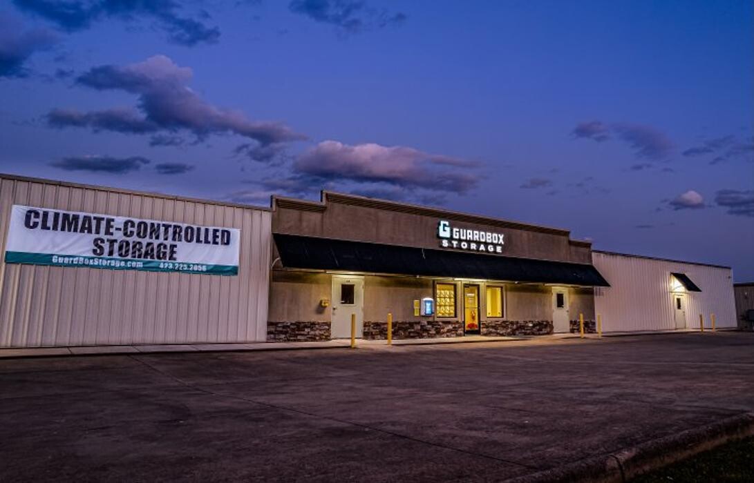 Images GuardBox Storage - Cleveland