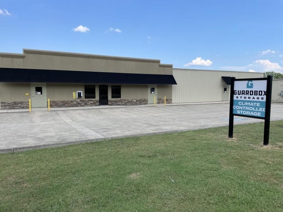 Images GuardBox Storage - Cleveland