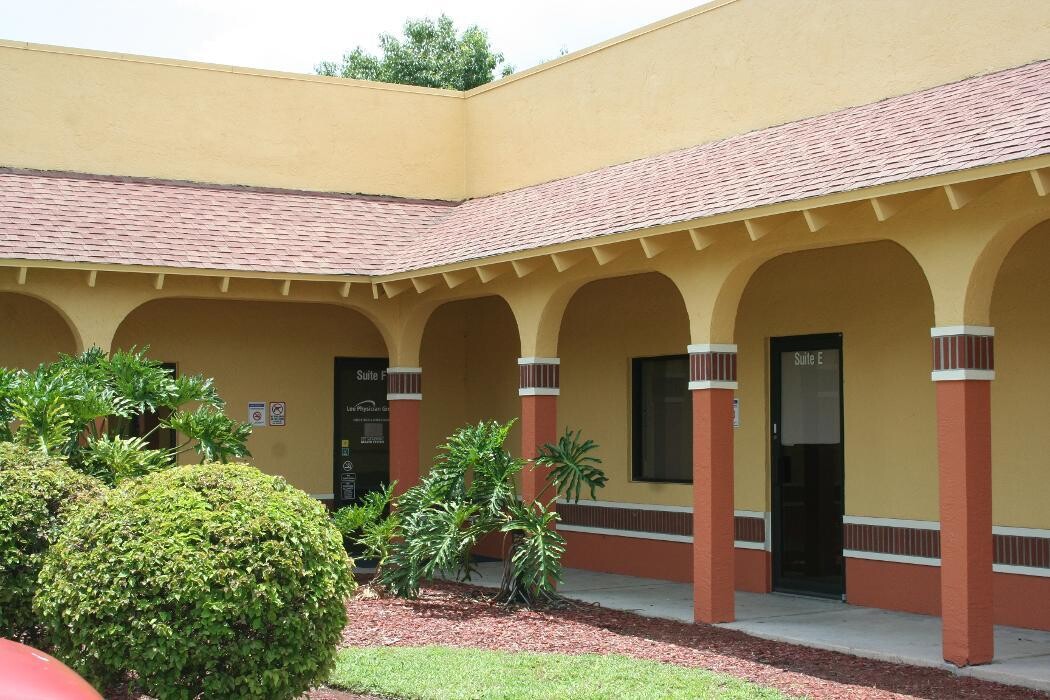 Images Lee Health Obstetrics/Gynecology - E Fort Myers