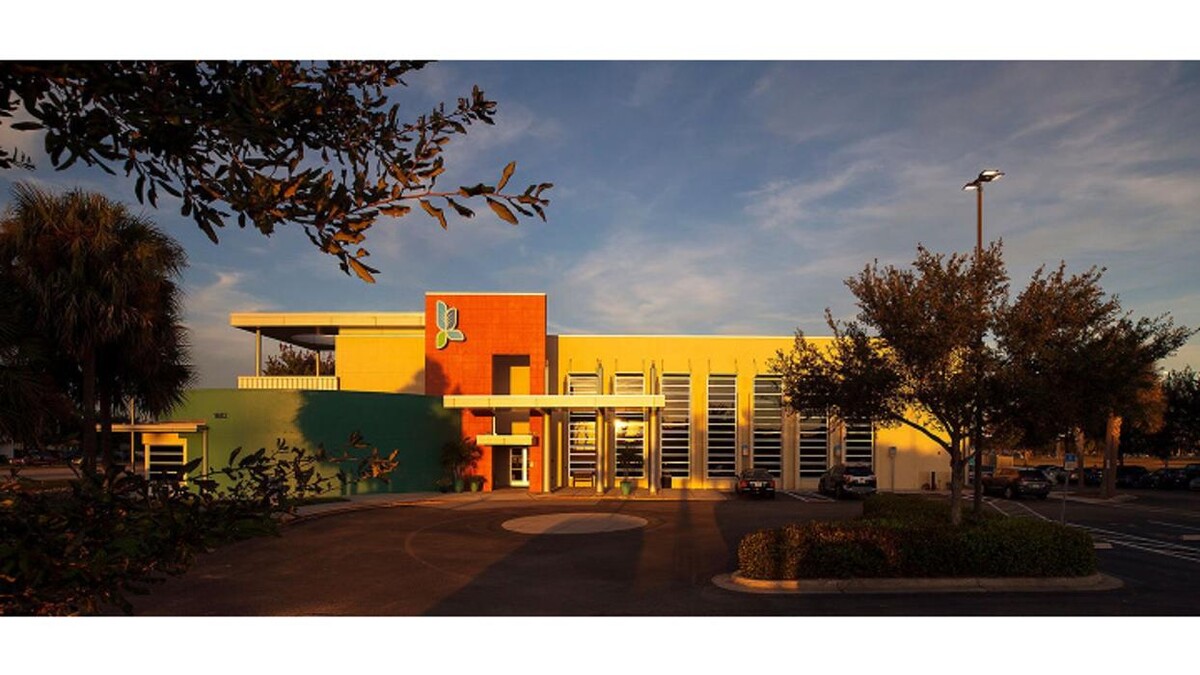 Images Lee Convenient Care - Pine Island Rd