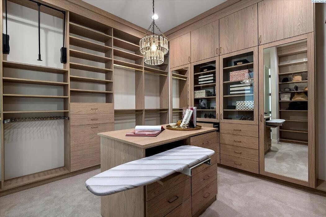 Images All City Closet Co.