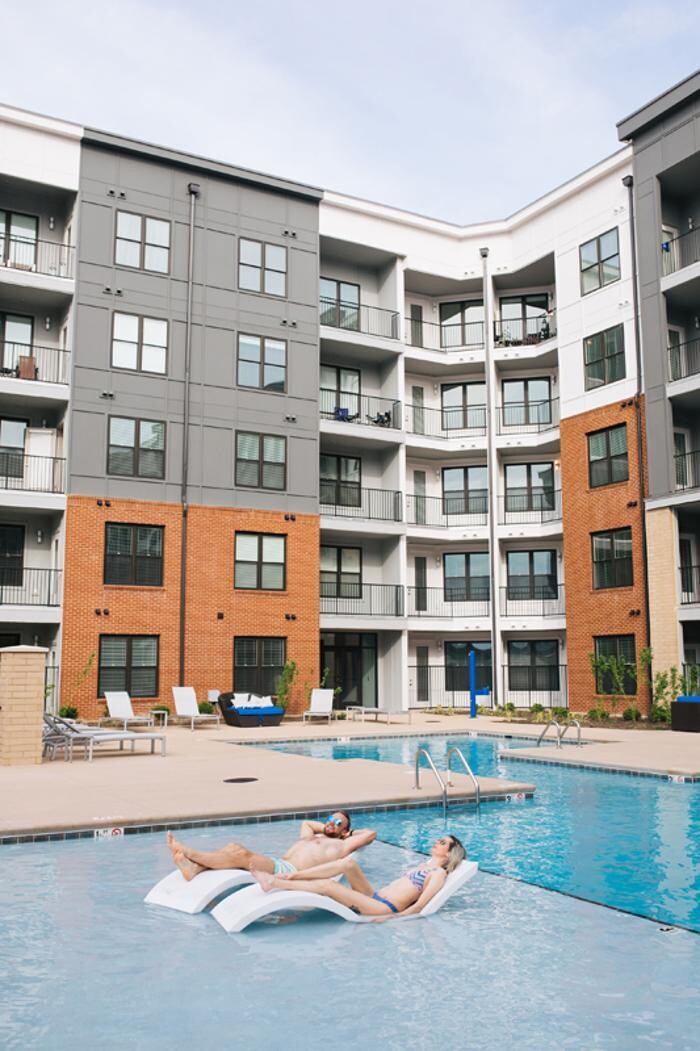 Images One Riverwalk Apartments