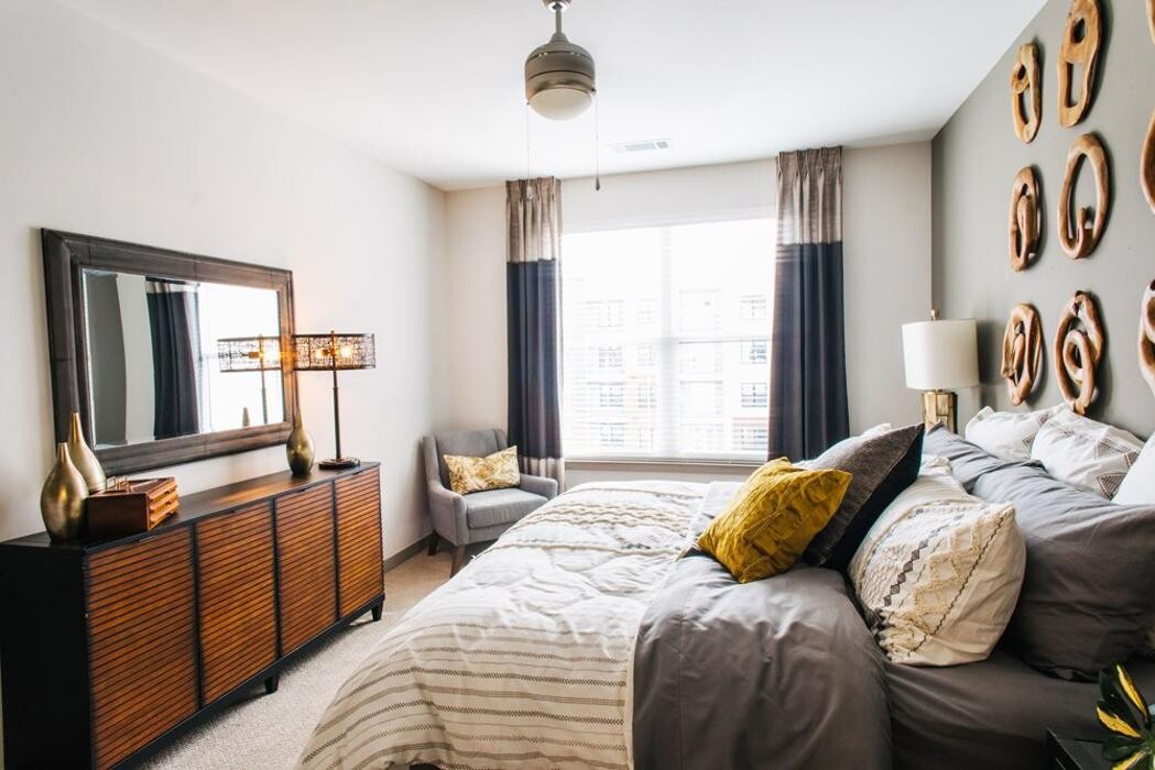 Images One Riverwalk Apartments