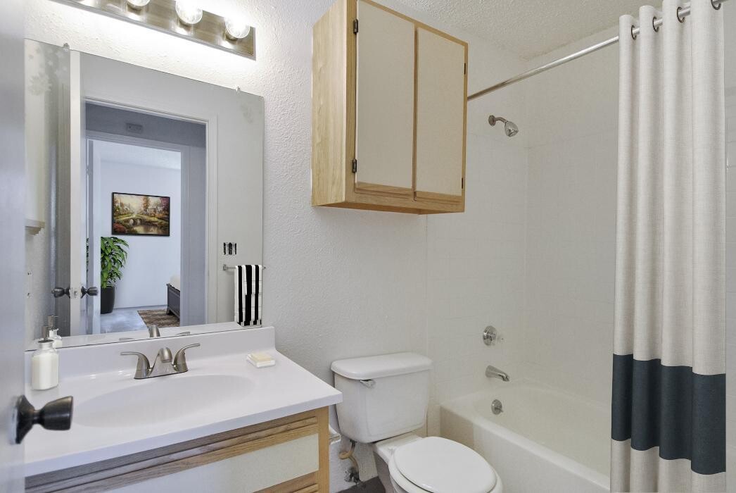 Images The Addison at Southfield