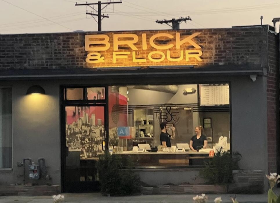 Images Brick and Flour