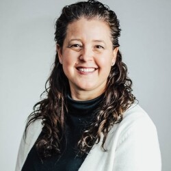 Amber Vegh, MD | OB/GYN Logo
