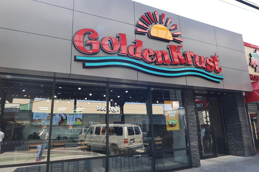 Images Golden Krust Caribbean Restaurant