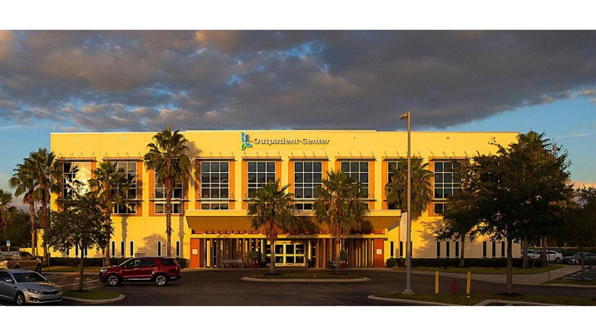 Images Lee Health Breast Health Center - The Sanctuary