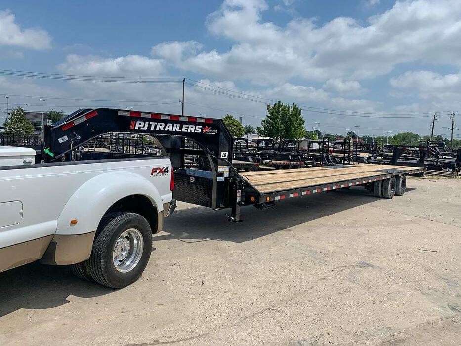 Images Nationwide Trailers - Houston