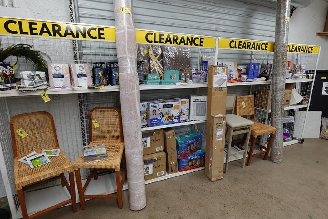 Images Bargain Central Warehouse