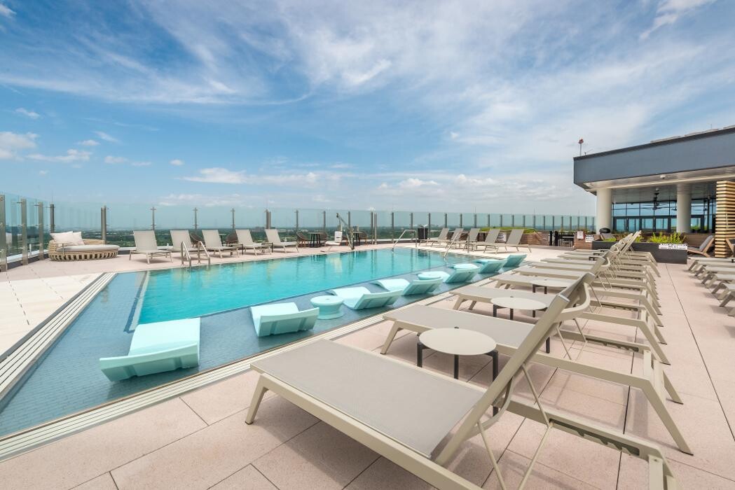 Images Eastline Residences