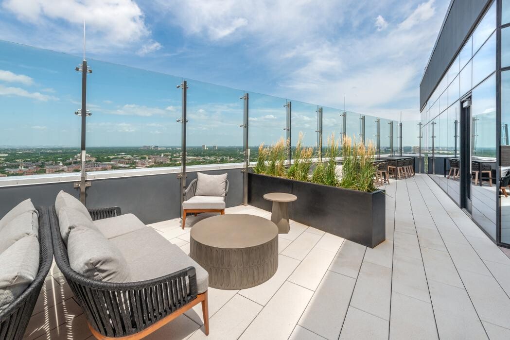 Images Eastline Residences