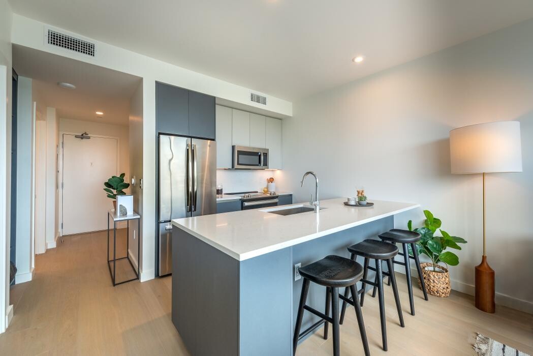 Images Eastline Residences
