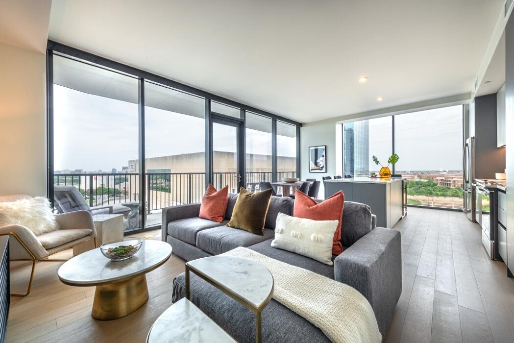 Images Eastline Residences