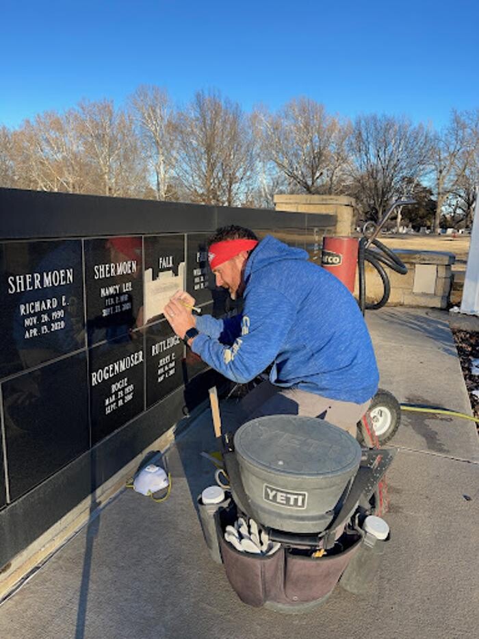 Images The Monument Guy