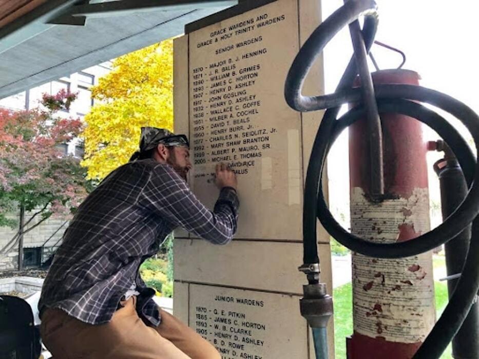 Images The Monument Guy