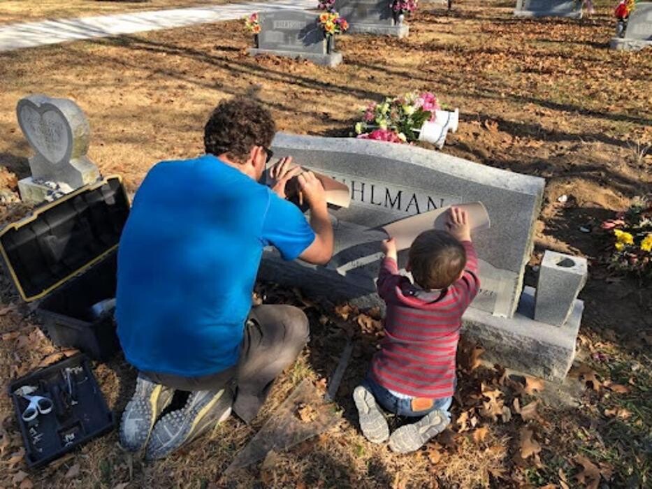 Images The Monument Guy