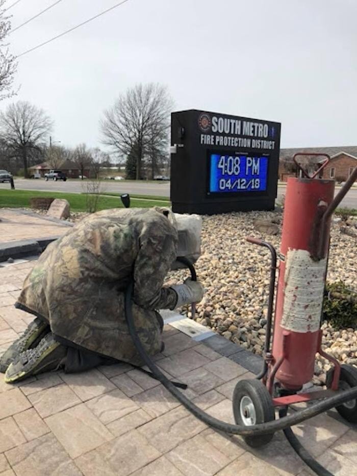 Images The Monument Guy