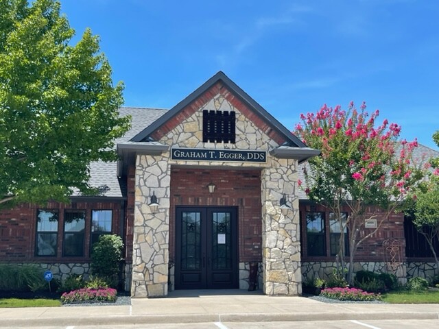 Images Graham T. Egger, DDS