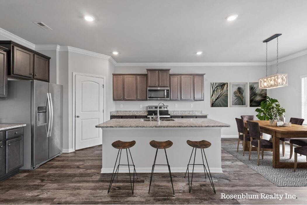 Images Rosenblum Realty, Inc.