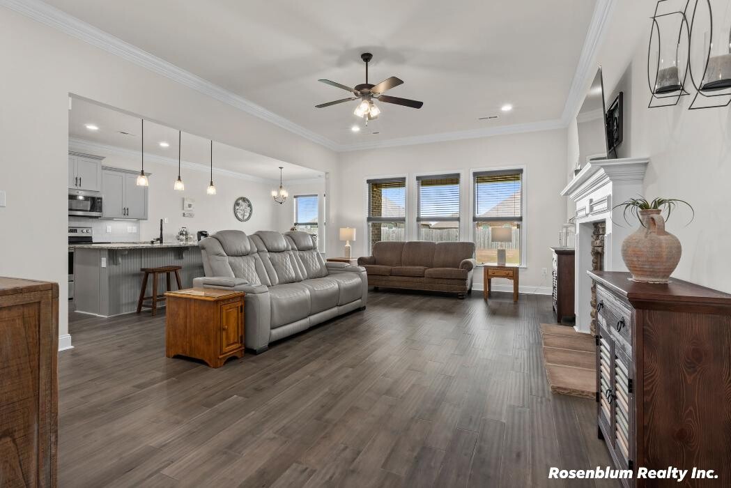 Images Rosenblum Realty, Inc.