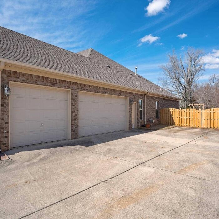 Images Rosenblum Realty, Inc.