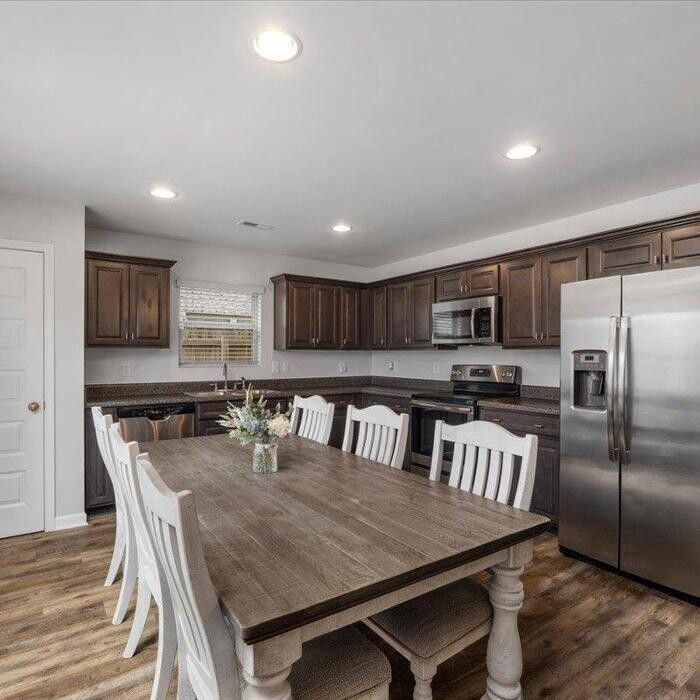 Images Rosenblum Realty, Inc.