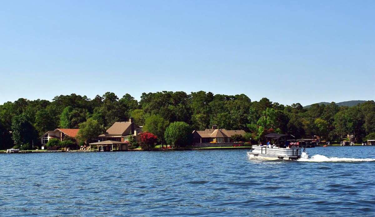 Images iTrip Vacations Central Arkansas