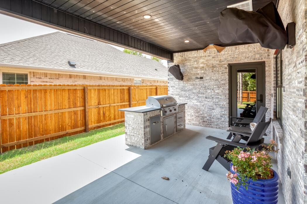 Images Justin Green Custom Homes Inc.