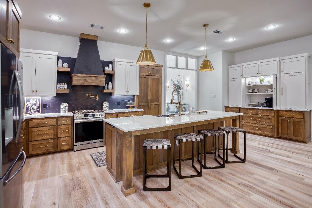 Images Justin Green Custom Homes Inc.