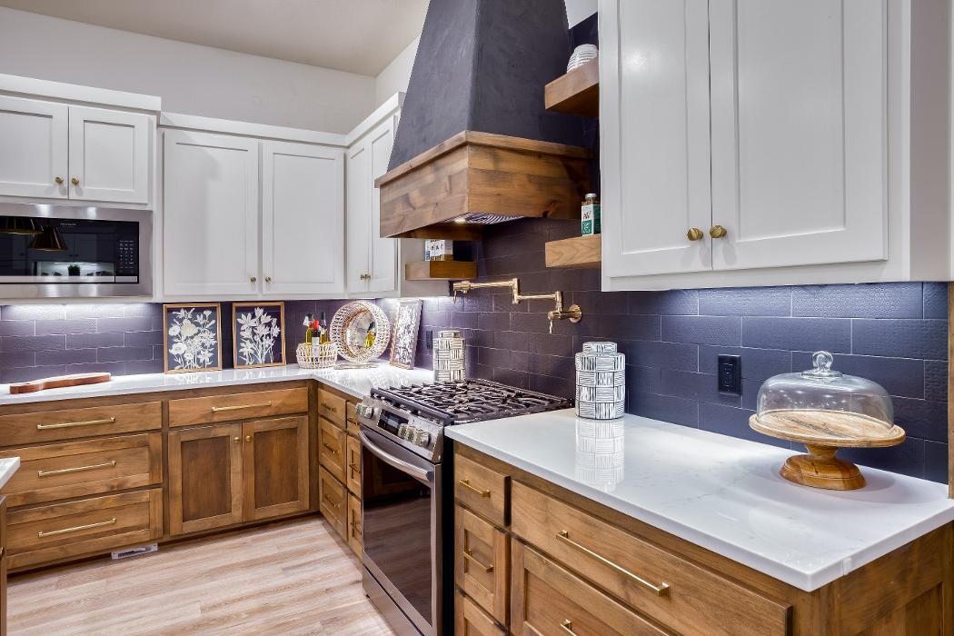 Images Justin Green Custom Homes Inc.
