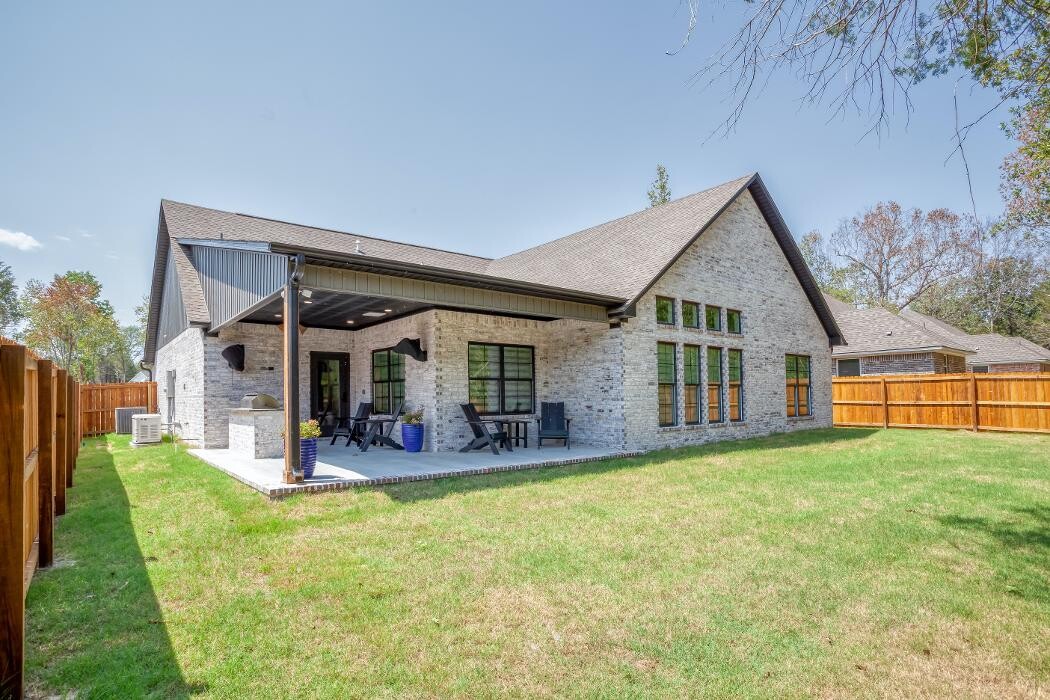 Images Justin Green Custom Homes Inc.