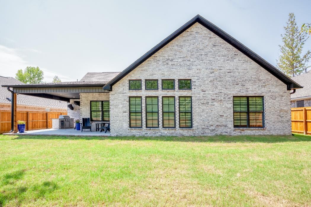 Images Justin Green Custom Homes Inc.