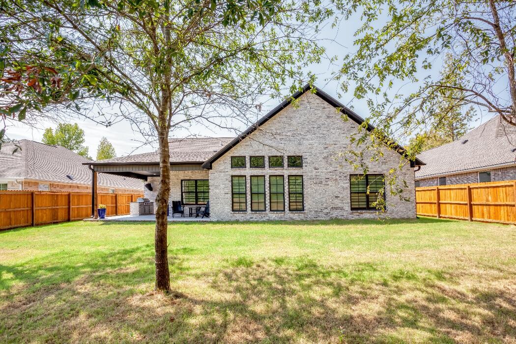 Images Justin Green Custom Homes Inc.