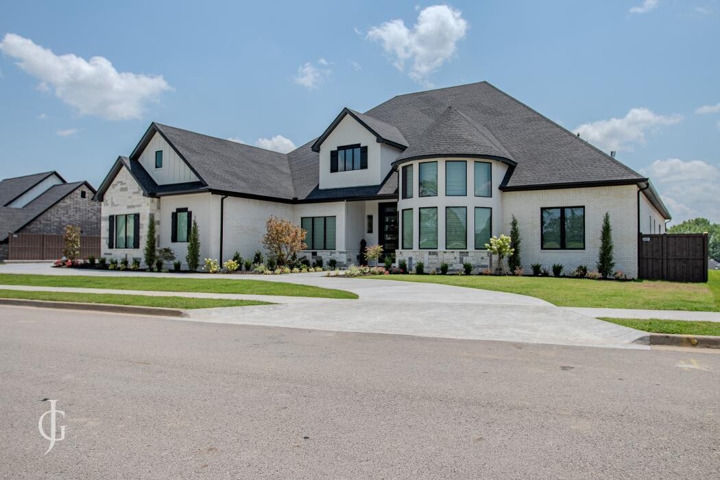 Images Justin Green Custom Homes Inc.