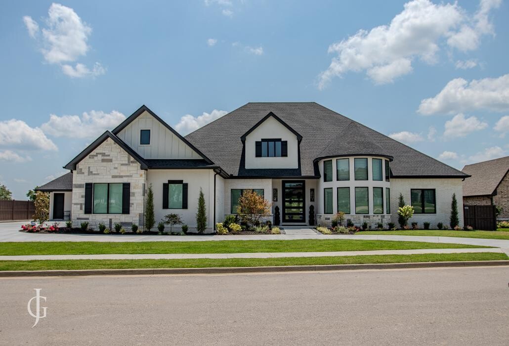 Images Justin Green Custom Homes Inc.