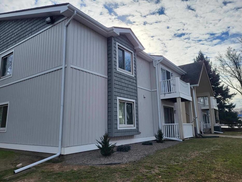 Images Exceptional Exteriors Roofing & Siding