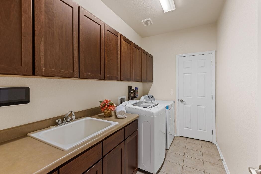 Images The Fowler Group at The Agency