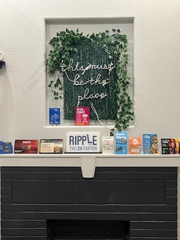 Images Del Mundo Weed Dispensary