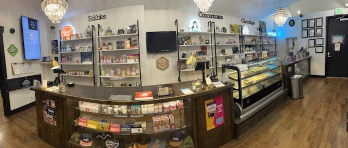 Images Del Mundo Weed Dispensary