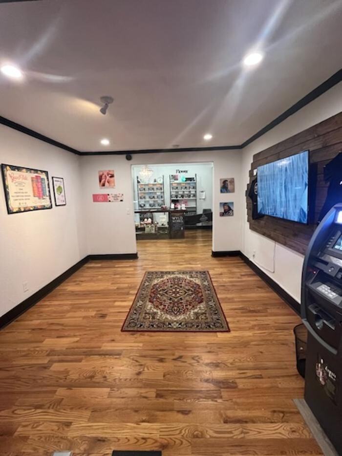 Images Del Mundo Weed Dispensary