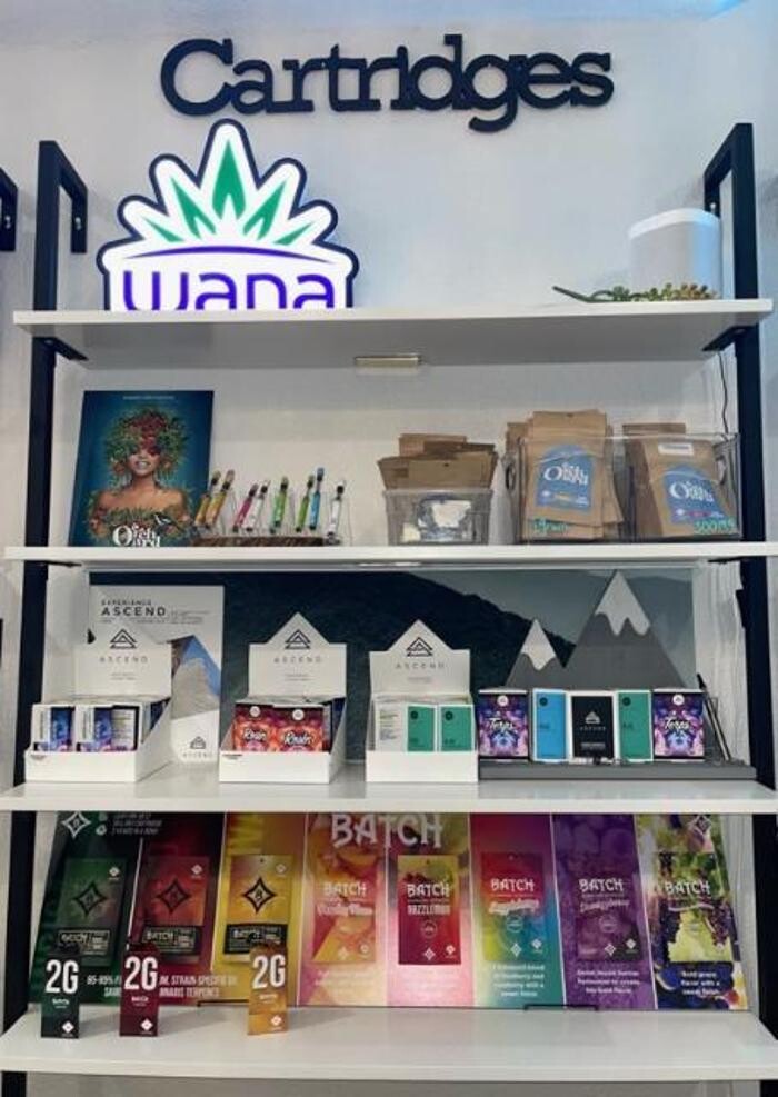 Images Del Mundo Weed Dispensary