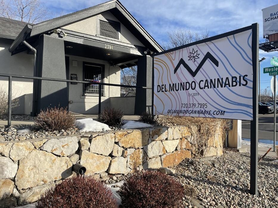 Images Del Mundo Weed Dispensary