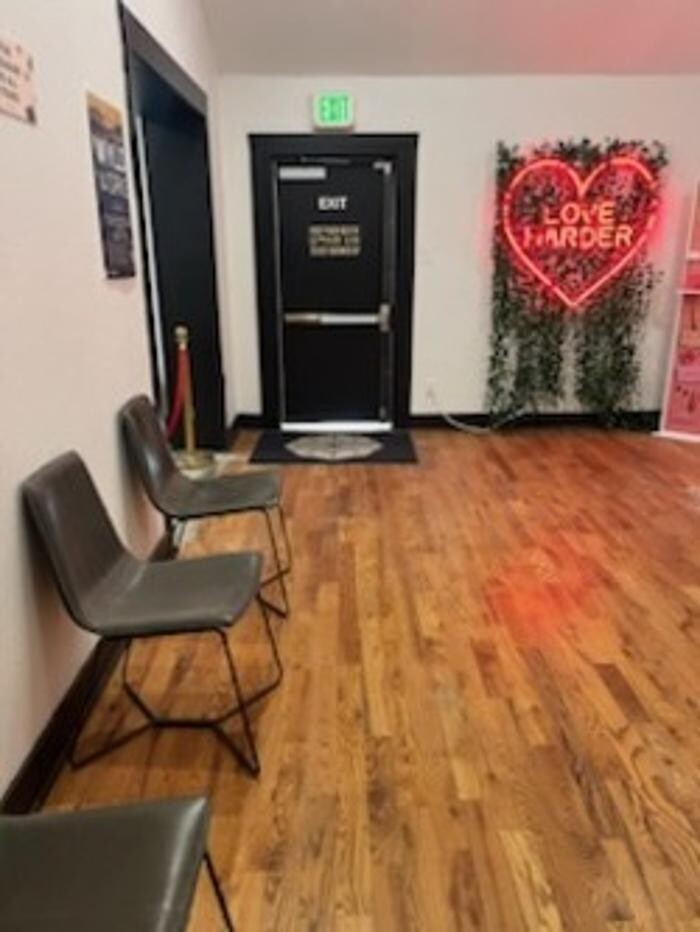 Images Del Mundo Weed Dispensary