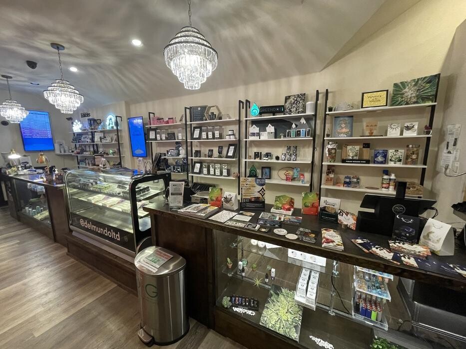 Images Del Mundo Weed Dispensary