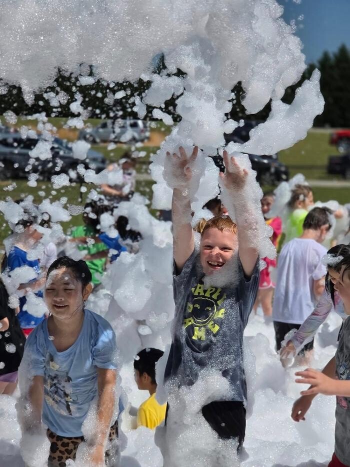 Images Bubbles Foam Parties, Face Painting, Balloon Twisting & More