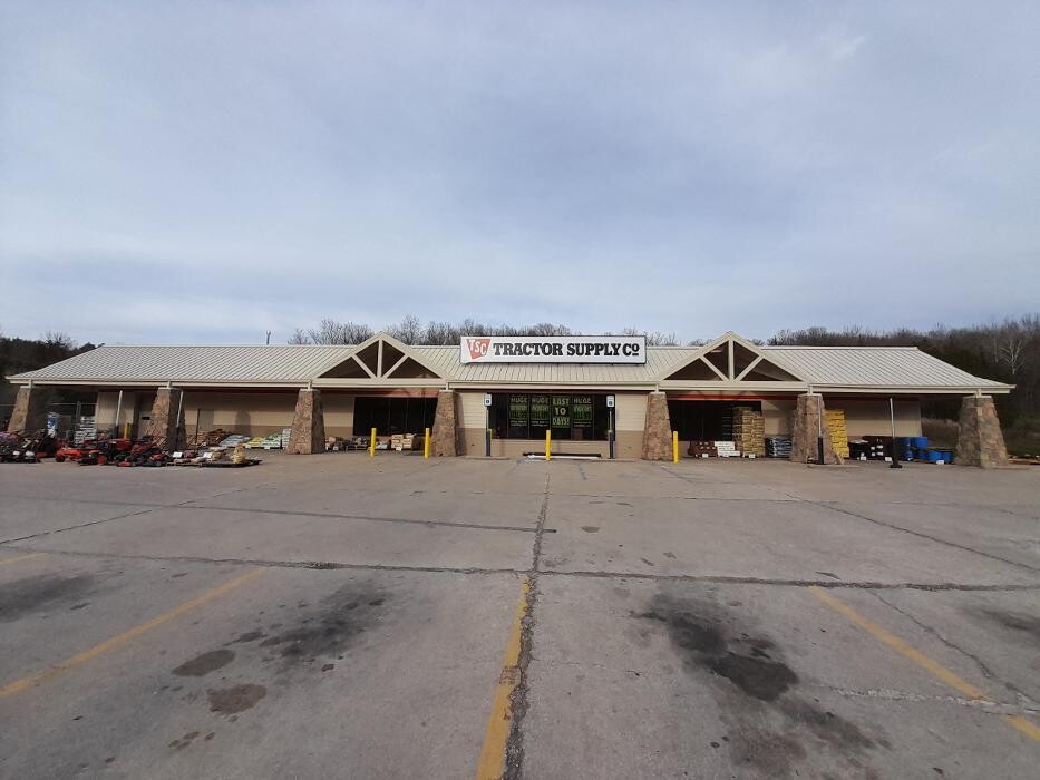 Images Tractor Supply Co.