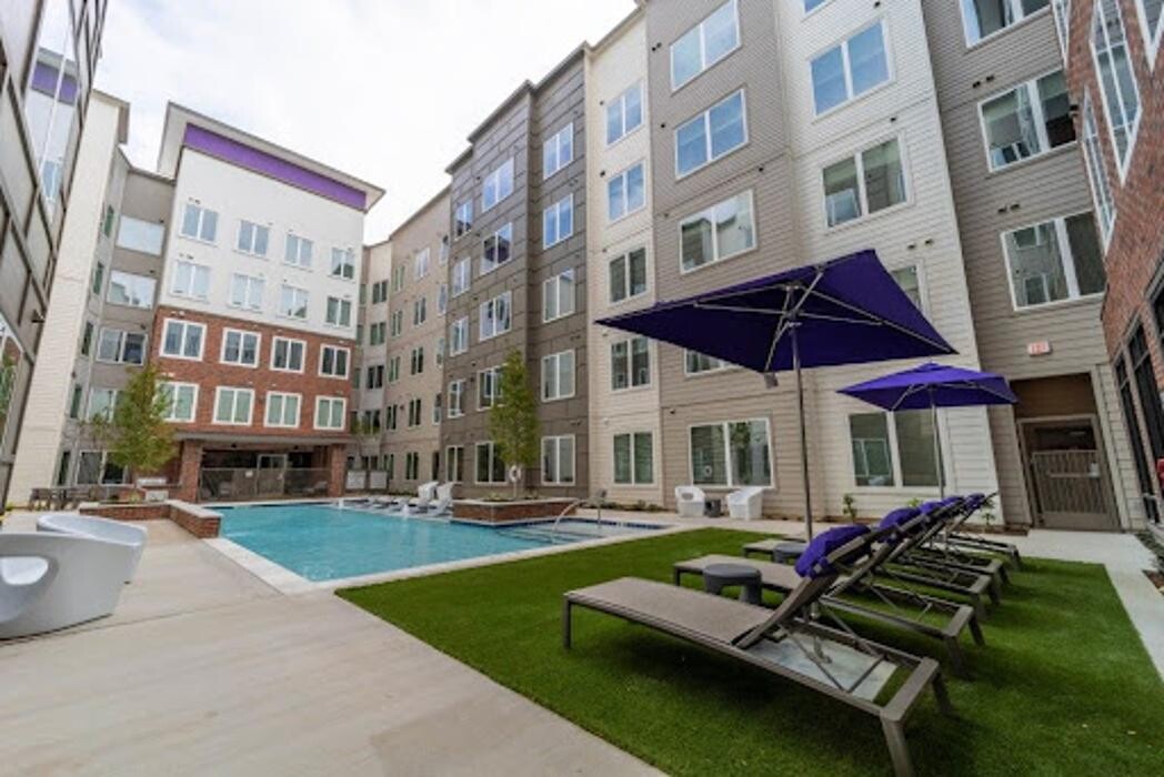 Images The Edge on Washington Student Housing